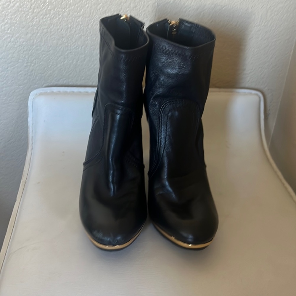 Torry Burch High-Heel Boots sz 7 1/2